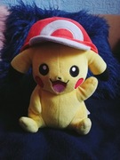 Pikachu maskotka pokemon Tomy 