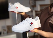 Buty Tommy Hilfiger białe oryginalne 42