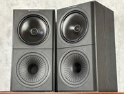 KEF Q60 - kolumny podstawkowe, coax, bass reflex, maskownice