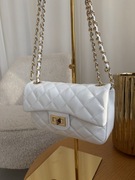 Skórzana biała torebka Borse in Pelle pikowana mini