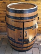 Barek LED z  beczki z dębowej po whisky.