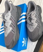 ADIDAS Original OZWEEGO GW4671 / rozmiar 44 sneakersy szare \ wkładka - 29