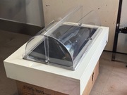 WITRYNA bufetowa na białej podstawie