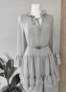 Sukienka damska szara z falbanami dekolt v Lola rozmiar uniwersalny