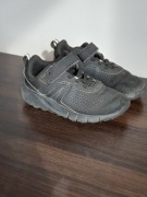 Czarne adidasy chłopięce decatlon na rzepę 26 