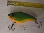 wobler vertykalny cykada  z grzechotką 7,0 cm 15,0 g 