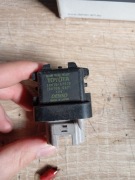 Przekaźnik świec żarowych Toyota RAV4, Corolla, Avensis 2.0D4D