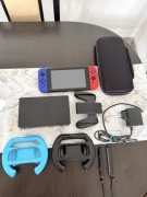 Nintendo Switch V2 ,karta 32 GB,Etui,kierownice i gry gratis.