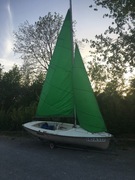 Żaglówka Astron + przyczepa portowa i silnik