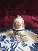 Porcelanowa szkatułka puzderko Limoges Francja vintage