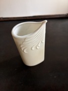 Wazonik porcelanowy Kaiser 11,5cm