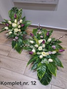 Stroiki komplety wiazanki kwiany na cmentarz na grób .