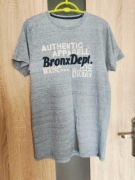 Niebieska koszula t-shirt z napisami rozmiar M