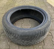 Opona Goodyear Ultragrip Performance 8 245/45r18