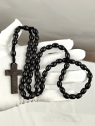 NOWY Naszyjnik wisiorek drewniany różaniec czarny krzyż krzyżyk Jezus Bóg