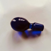 Stary korek do karafki kobaltowy 15-18 mm