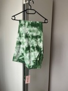 Zielone białe spodnie dresowe dresy wzory missguided bawełna 100%