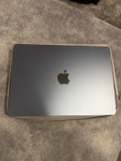 Apple macbook air m3 8gB