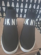 Nowiutkie DKNY 38.5