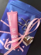 Stars Wedel blind kiss malinowy z brelokiem błyszczyk balsam do ust