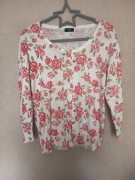 Sweter w róże rozm l rękaw 3/4