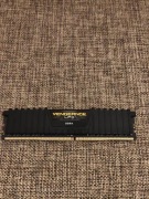 Kość RAM Corsair Vengeance LPX DDR4 , 4GB  3000 Mhz