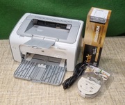 Drukarka laserowa HP P1102 + nowy toner i kable, 1 176 str - jak nowa 