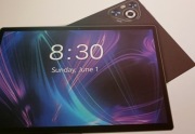 10,1" Tablet 2w1 z Ładowarką, Etui i OTG, 30GB RAM