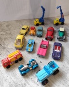 Kinder niespodzianka auto samochody dźwig kabriolet straż jeep F1