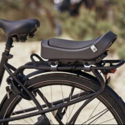 Fotelik URBAN IKI czarny