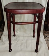 Przedwojenny taboret Thonet