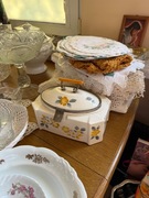 Porcelana przedwojenna kryształy PRL figurki szklanki półmiski 