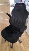 Używany Fotel obrotowy gamingowy biurowy Prototype Hyper alcantara czarna.