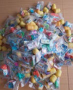 KINDER 222 figurki + karteczki