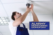 Montaż Monitoringu Kamer CCTV Alarmu Domofonu Instalacja Zakładanie Systemu