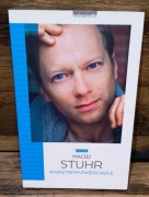 W krzywym zwierciadle Stuhr Maciej felietony, autobiografia