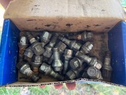 Śruby od koł od peugeot 