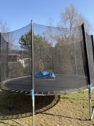 Trampolina używana 355 z siatką i ochraniaczem - stan dobry 