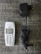 Stary telefon Nokia 3410