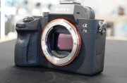 Aparat Sony A7 III body ILCE-7M3 komplet, stan idealny, mały przebieg