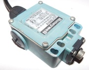 HONEYWELL GXE51B solidny, masywny wyłącznik krańcowy krańcówka