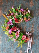 Jesienny wianek w kształcie księżyca 