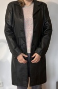 Długi płaszcz damski czarny skórzany, z naturalnej skóry rozm. 38/40