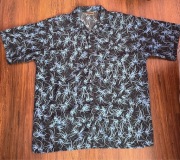 czarna koszula w niebieskie wzory