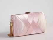 Elegancka wyjściowa kopertówka z łańcuszkiem klasyczna retro