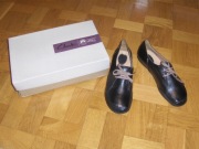 PÓŁBUTY CLARKS FELICIA VALE SKÓRA CZARNE 40/41 NOWE