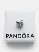 Pandora Charm Serce z serduszkami pavé – srebro 925
