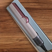 Nowoczesna prostownica z funkcją suszenia 2w1 