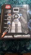 Cyber robot z pilotem
