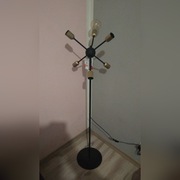 Lampa podłogowa